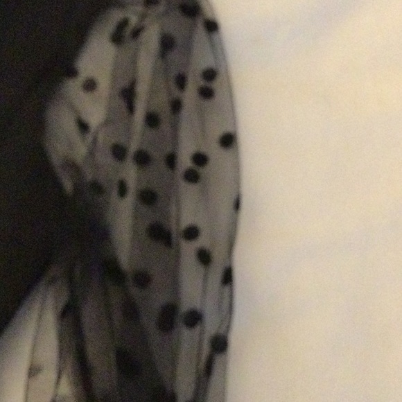 Black netted sleeve blouse - Picture 2 of 7